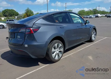 2022 Tesla Model Y Long Range Dual Motor All-Wheel Drive z USA, uszkodzony, nr VIN 7SAYGDEE1NF454652